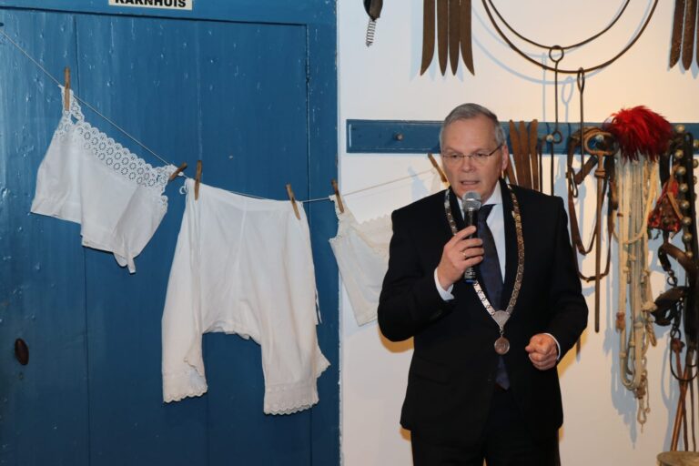 Nieuwe tentoonstelling over antiek ondergoed in Streekmuseum Krimpenerwaard